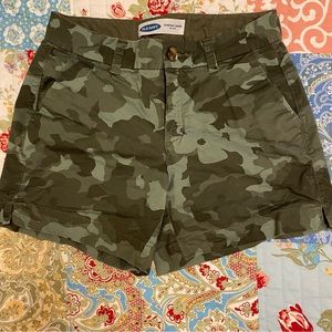 Old Navy Everyday Short